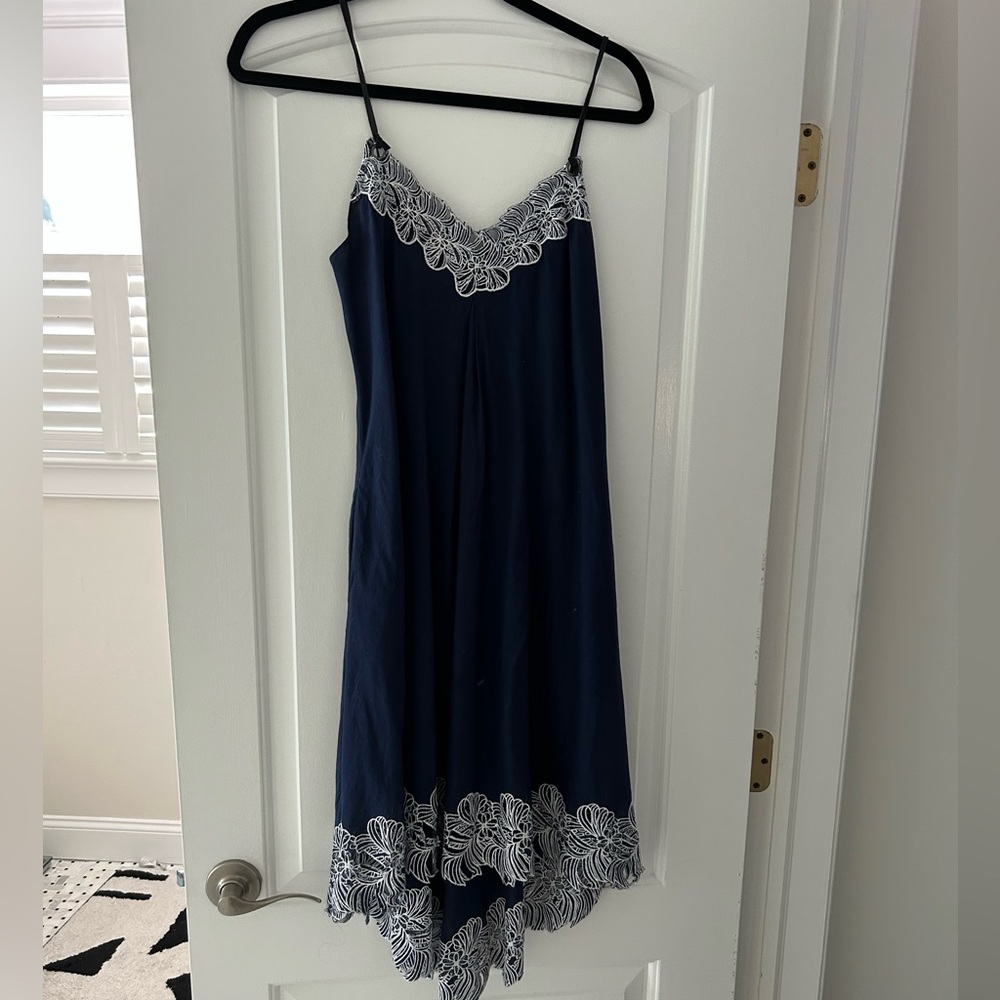 Catherine Malandrino Navy/White floral embroidered swim coverup Sun Dress XS 0/2